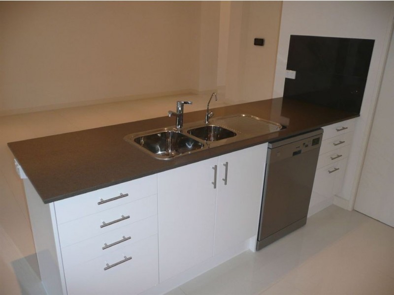 18 Victoria Parade, Mawson Lakes SA 5095