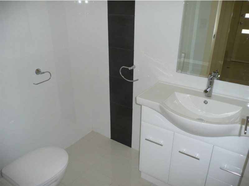 18 Victoria Parade, Mawson Lakes SA 5095