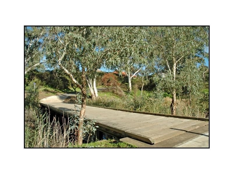 23 The Promenade, Highbury SA 5089