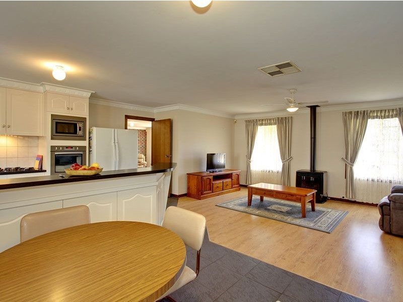 16 Heather Court, Paradise SA 5075