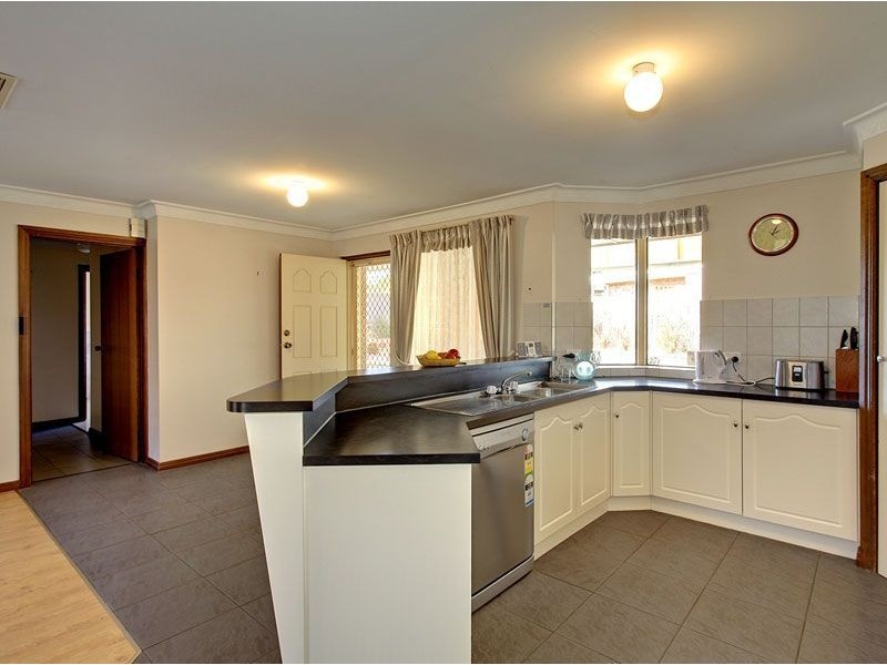 16 Heather Court, Paradise SA 5075