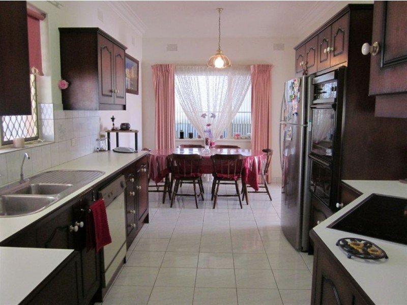 5 Karyn Avenue, Campbelltown SA 5074