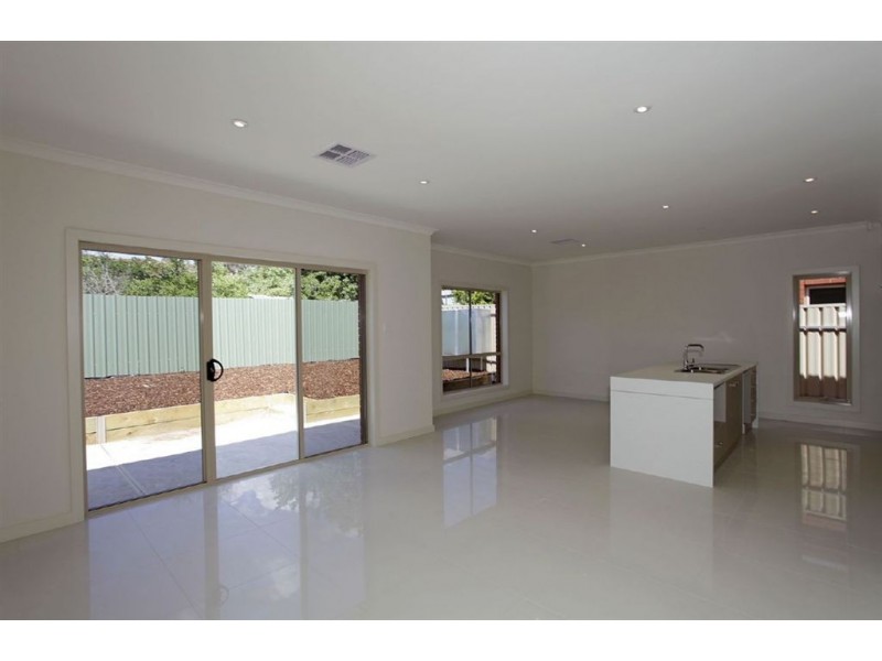25B Derwent Avenue, Magill SA 5072