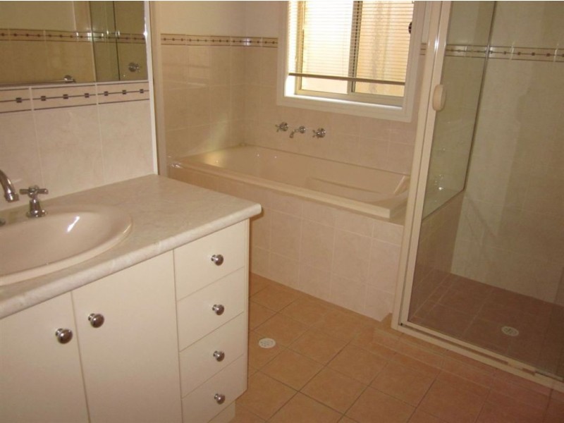 7B Frances Avenue, Para Hills SA 5096