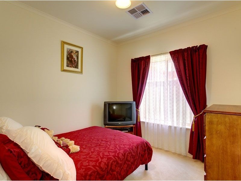 13 Everglade Street, Mawson Lakes SA 5095