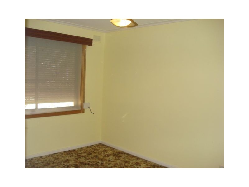 8 Grant Avenue, Gilles Plains SA 5086