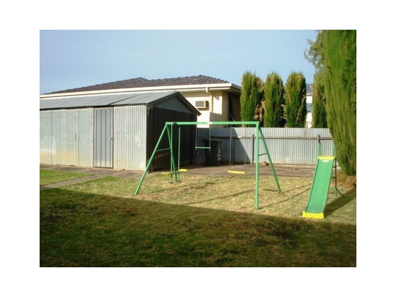 8 Grant Avenue, Gilles Plains SA 5086