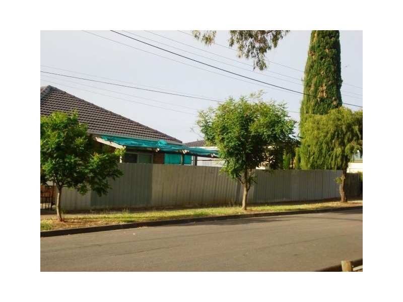 8 Grant Avenue, Gilles Plains SA 5086