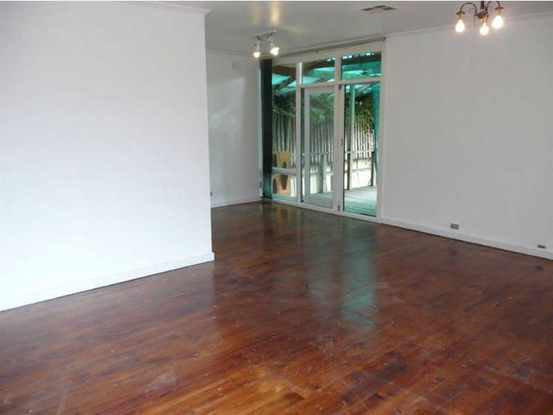 25 Maud Street, Rostrevor SA 5073