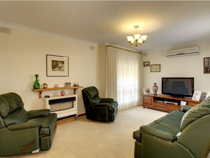 14 Clark Crescent, Paradise SA 5075