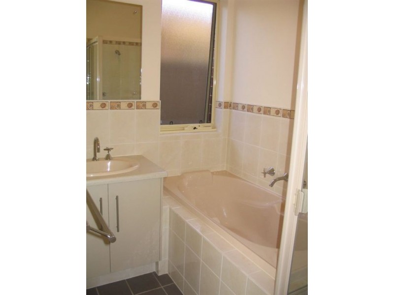 11 Falcon Avenue, Hampstead Gardens SA 5086