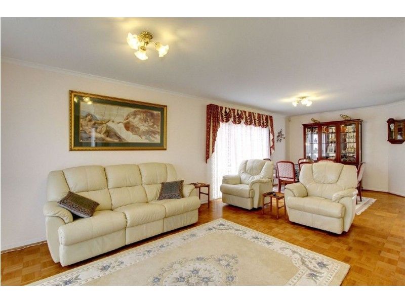 7 Tom Packer Drive, Athelstone SA 5076