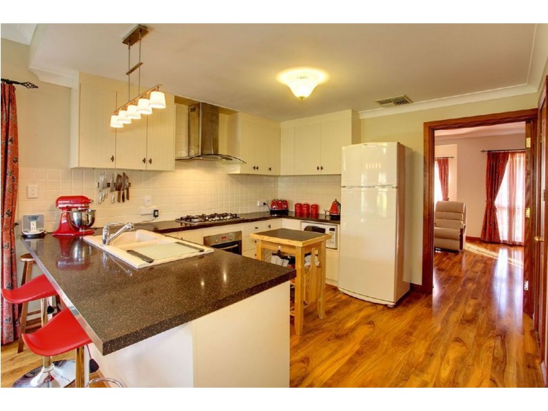 13 Hilltop Drive, Oakden SA 5086