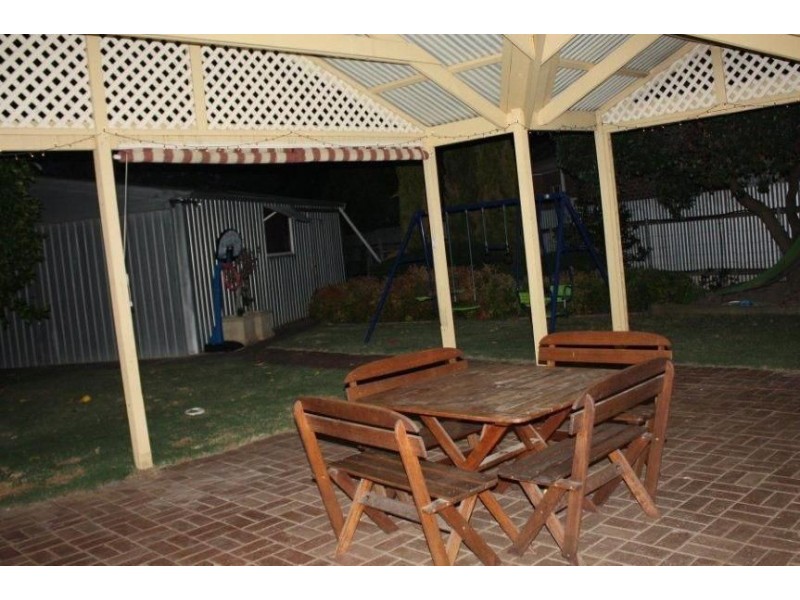 6 Hann Court, Paradise SA 5075