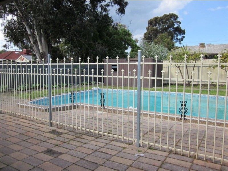 25 Ashley Avenue, Ridgehaven SA 5097