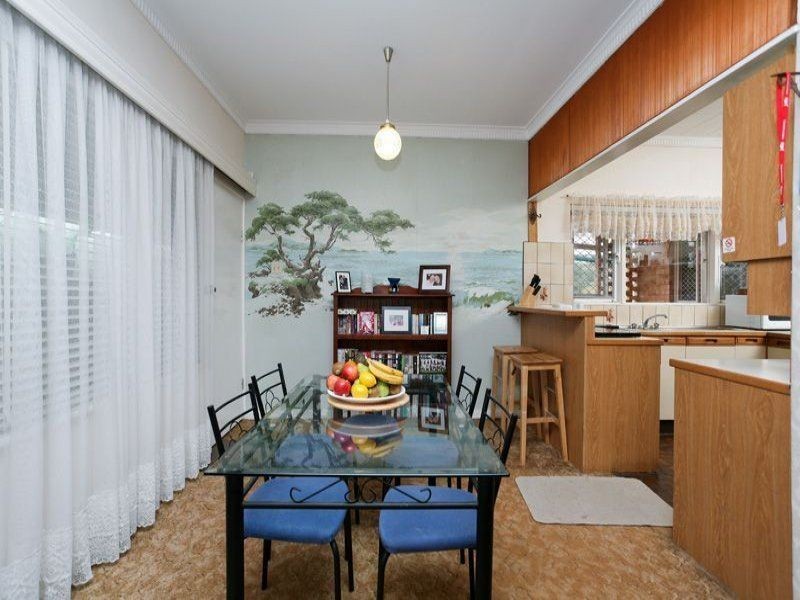 12 Canterbury Avenue, Trinity Gardens SA 5068