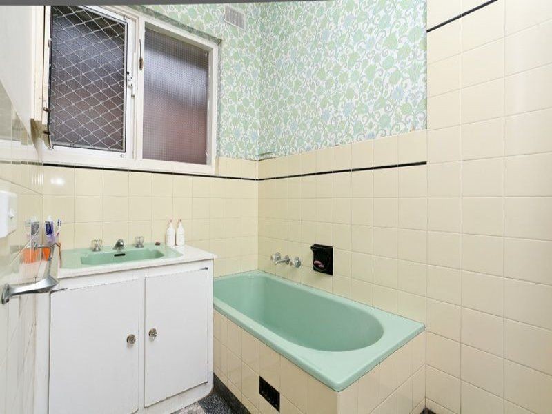 12 Canterbury Avenue, Trinity Gardens SA 5068