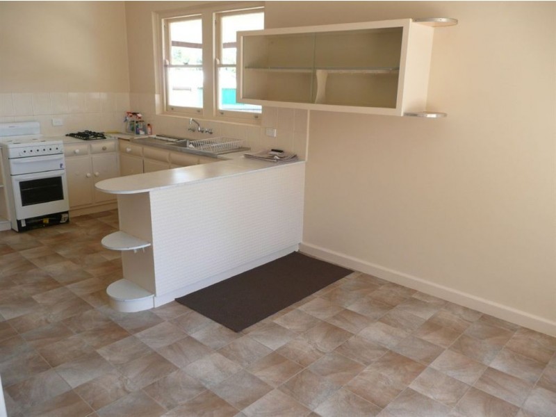 2 Philpott Avenue, Paradise SA 5075