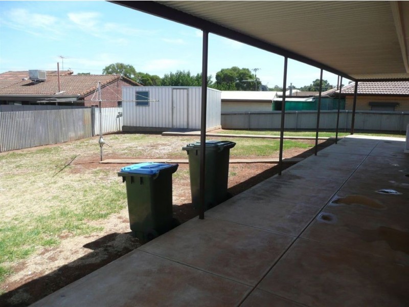 2 Philpott Avenue, Paradise SA 5075