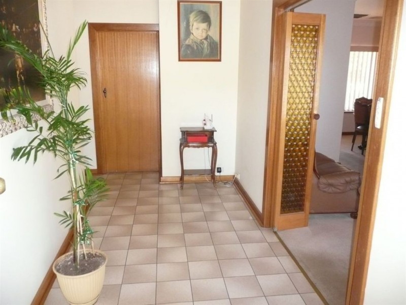 15 Foster Avenue, Paradise SA 5075