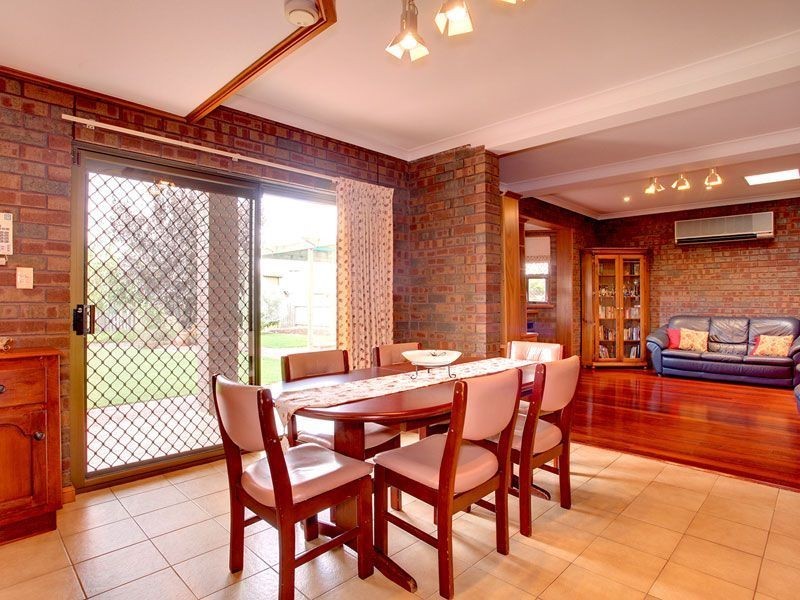 22 Trewren Avenue, Rostrevor SA 5073