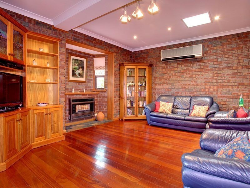 22 Trewren Avenue, Rostrevor SA 5073