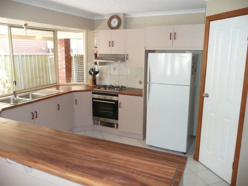 27 Angelo Street, Newton SA 5074