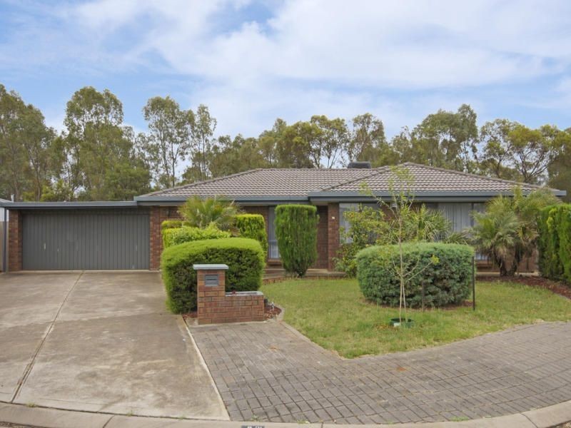 32 Hilditch Drive, Green Fields SA 5107