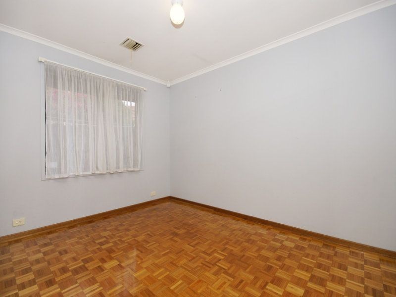 32 Hilditch Drive, Green Fields SA 5107