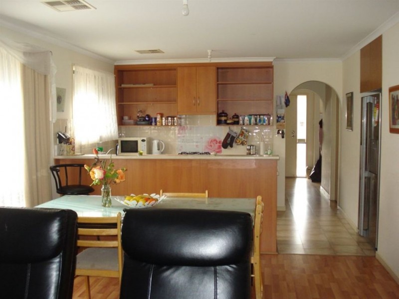 11 Warren Street, Angle Park SA 5010