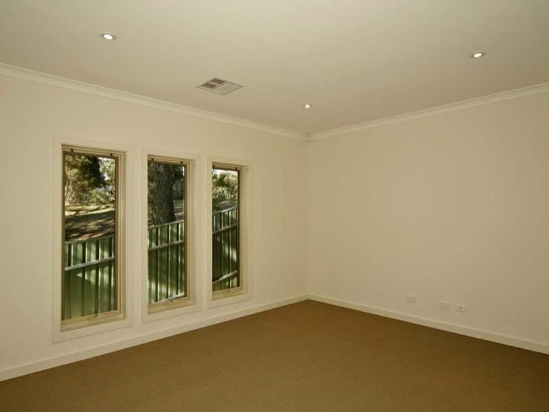 26 Reservoir Road, Paradise SA 5075