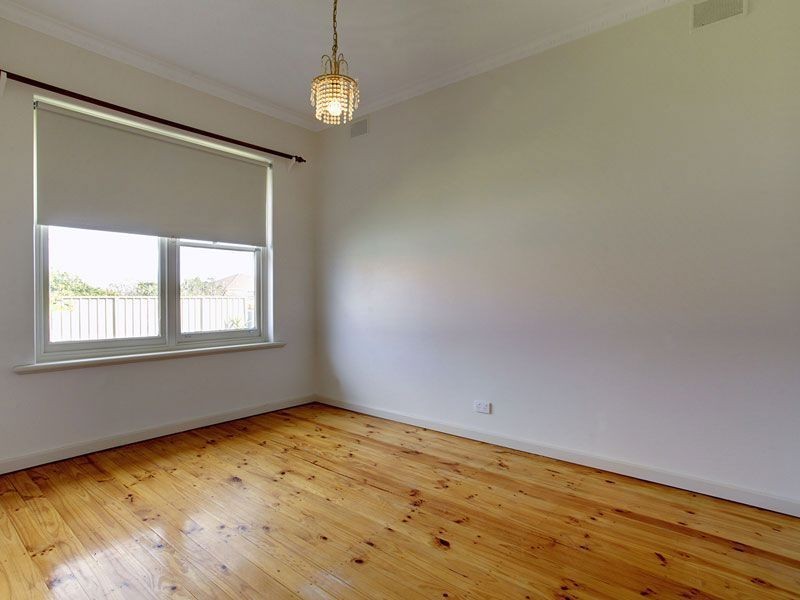 14 Kinnear Crescent, Rostrevor SA 5073