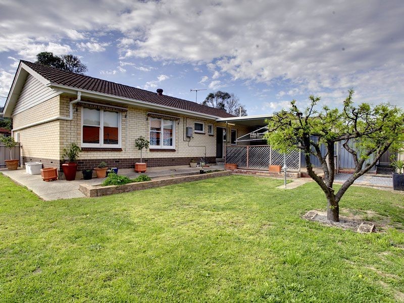 14 Kinnear Crescent, Rostrevor SA 5073