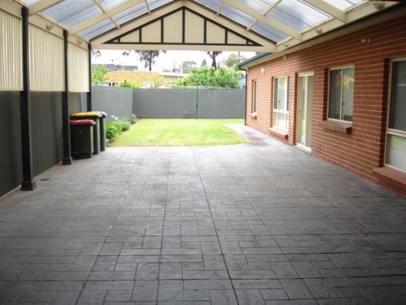 61 Barnes Road, Glynde SA 5070