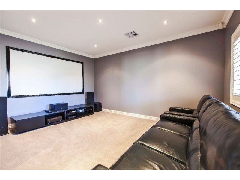 26 Silvermere Avenue, Paradise SA 5075