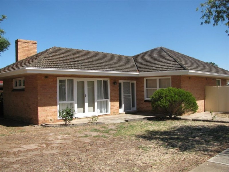 8 Selkirk Avenue, Clearview SA 5085