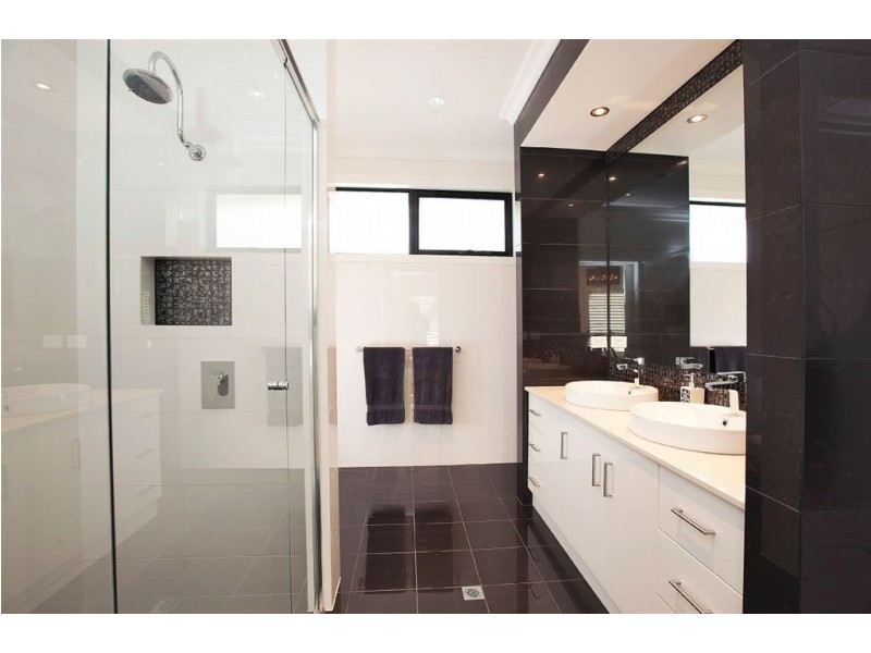 26 Silvermere Avenue, Paradise SA 5075