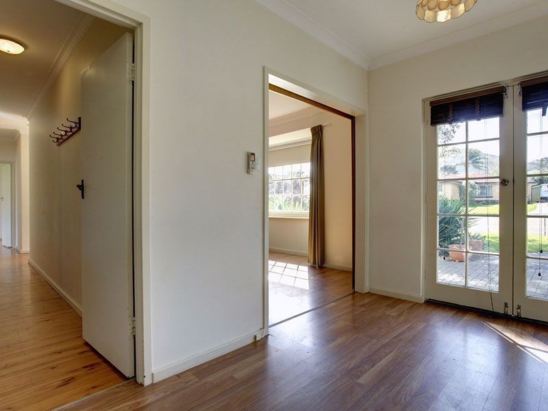 14 Kinnear Crescent, Rostrevor SA 5073