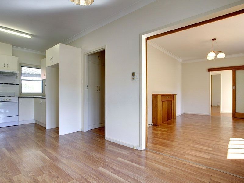 14 Kinnear Crescent, Rostrevor SA 5073