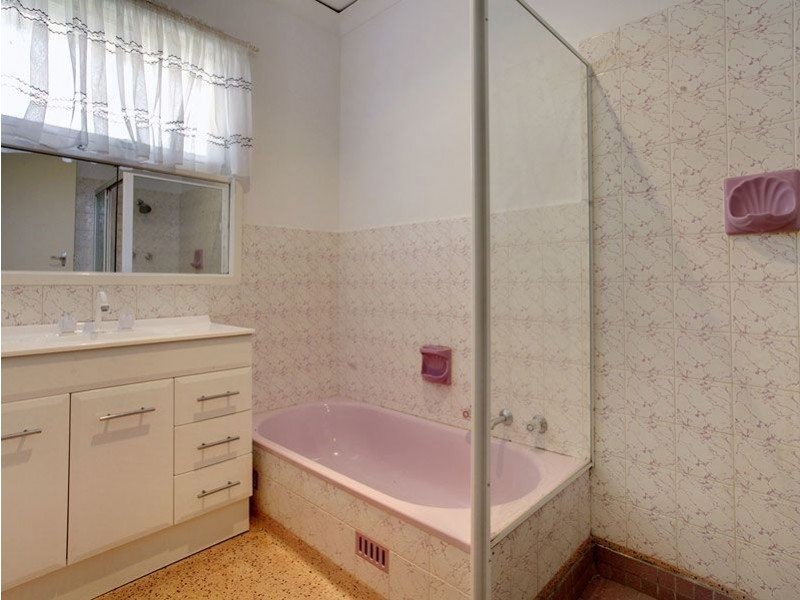 14 Kinnear Crescent, Rostrevor SA 5073