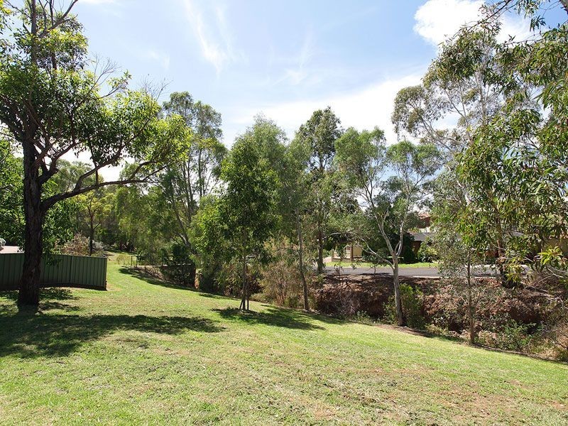 1 Fae Court, Paradise SA 5075