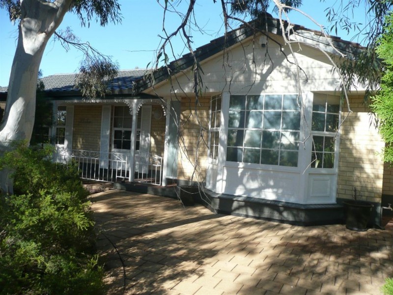 11 Adela Crescent, Athelstone SA 5076