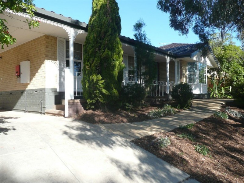 11 Adela Crescent, Athelstone SA 5076