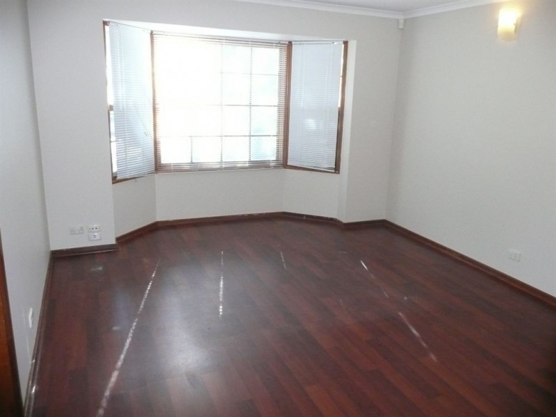 11 Adela Crescent, Athelstone SA 5076