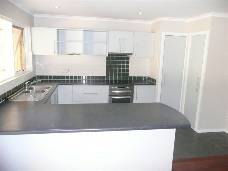11 Adela Crescent, Athelstone SA 5076