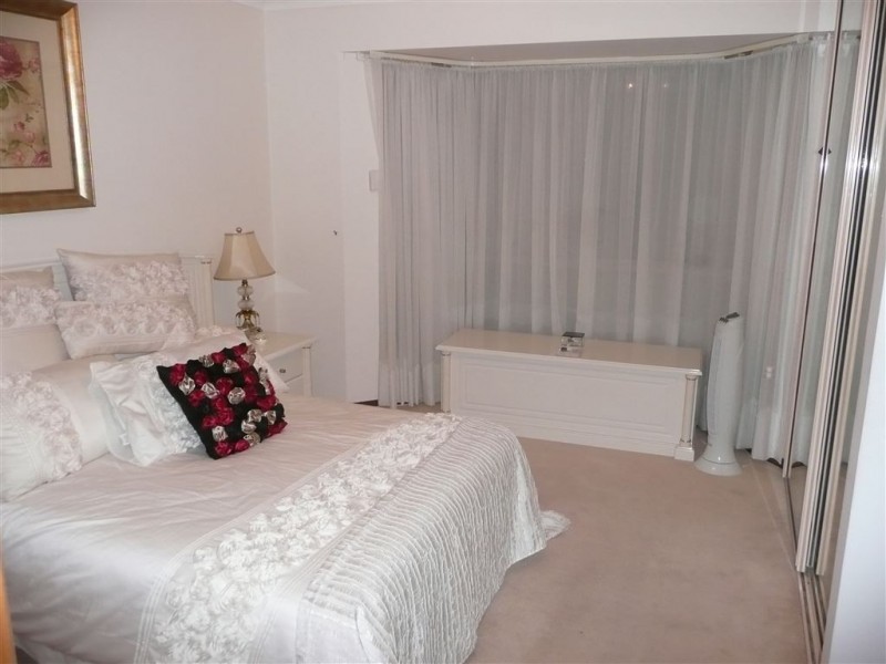 2 St James Place, Oakden SA 5086