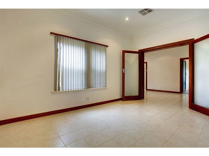 58 Avenue Road, Glynde SA 5070