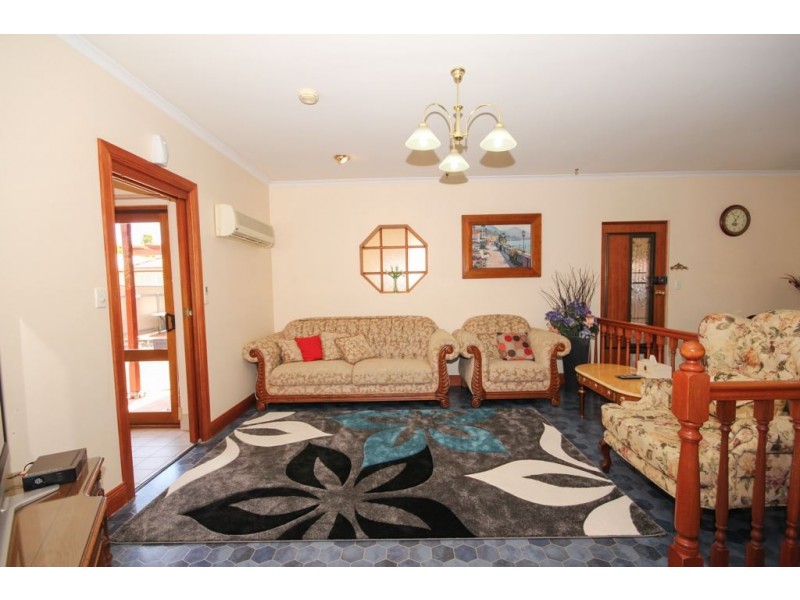 2 Rangeview Drive, Newton SA 5074