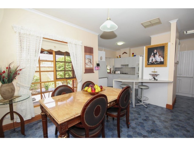 2 Rangeview Drive, Newton SA 5074