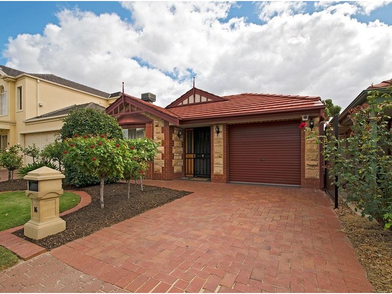 16 Hilltop Drive, Oakden SA 5086